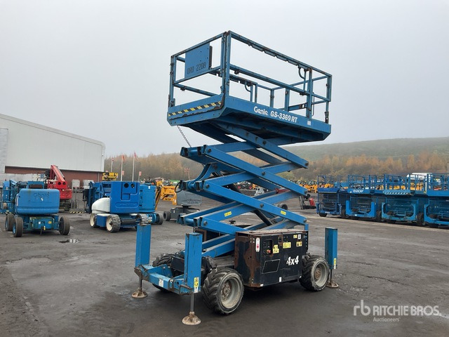 2018 Genie GS3369RT 4x4 Diesel Scissor Lift - Scissor lift: picture 2 2018 Genie GS3369RT 4x4 Diesel Scissor Lift - Scissor lift: picture 2