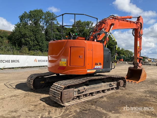 2021 Hitachi ZX225USLC-6 Tracked Excavator - Crawler excavator: picture 4 2021 Hitachi ZX225USLC-6 Tracked Excavator - Crawler excavator: picture 4