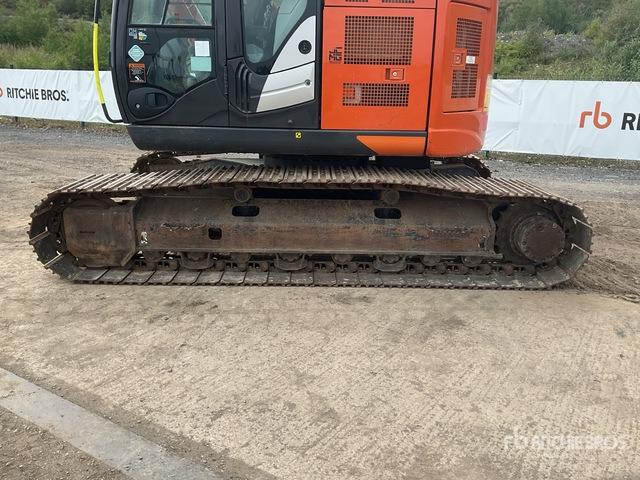2021 Hitachi ZX225USLC-6 Tracked Excavator - Crawler excavator: picture 5 2021 Hitachi ZX225USLC-6 Tracked Excavator - Crawler excavator: picture 5