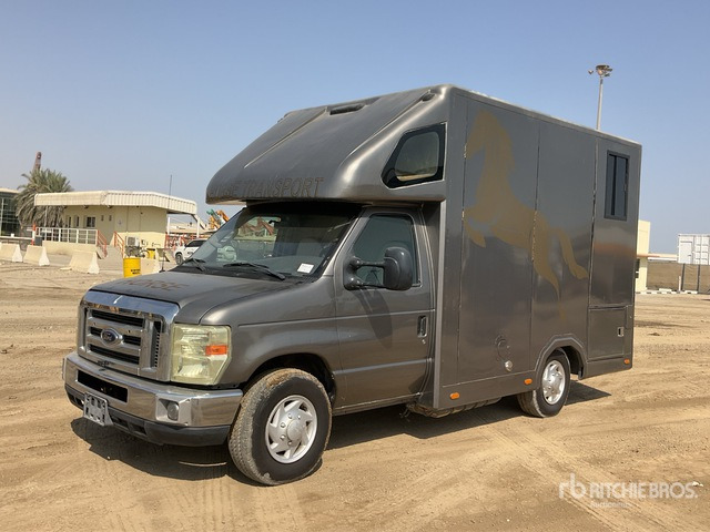 2008 Ford F-350 4x2 Horse Transporting Truck :Misc. Truck - Horse truck: picture 2 2008 Ford F-350 4x2 Horse Transporting Truck :Misc. Truck - Horse truck: picture 2