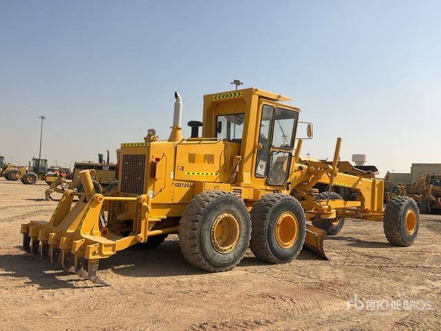 2008 Komatsu GD705A-4 Motor Grader - Grader: picture 3 2008 Komatsu GD705A-4 Motor Grader - Grader: picture 3