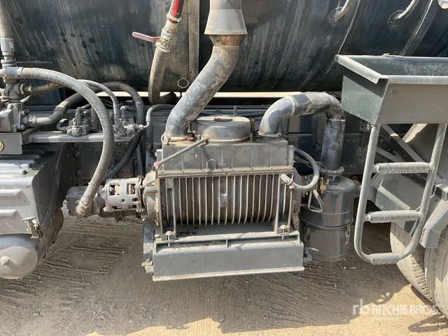 2008 Volvo FM400 6x4 20000 L Vacuum Tanker Truck - Vacuum truck: picture 5 2008 Volvo FM400 6x4 20000 L Vacuum Tanker Truck - Vacuum truck: picture 5