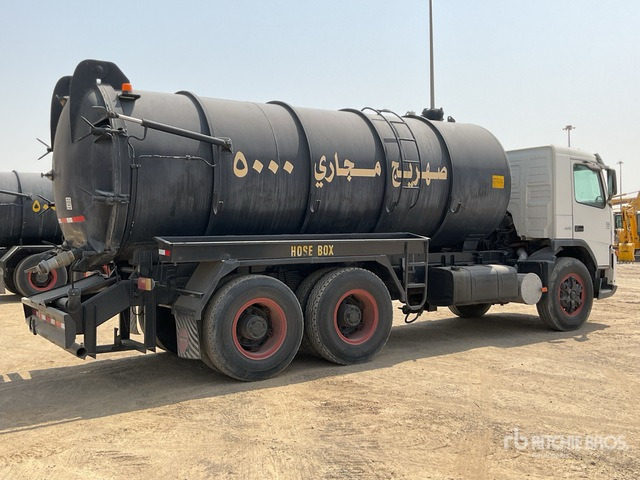 2008 Volvo FM400 6x4 20000 Liters Vacuum Tanker Truck - Vacuum truck: picture 4 2008 Volvo FM400 6x4 20000 Liters Vacuum Tanker Truck - Vacuum truck: picture 4