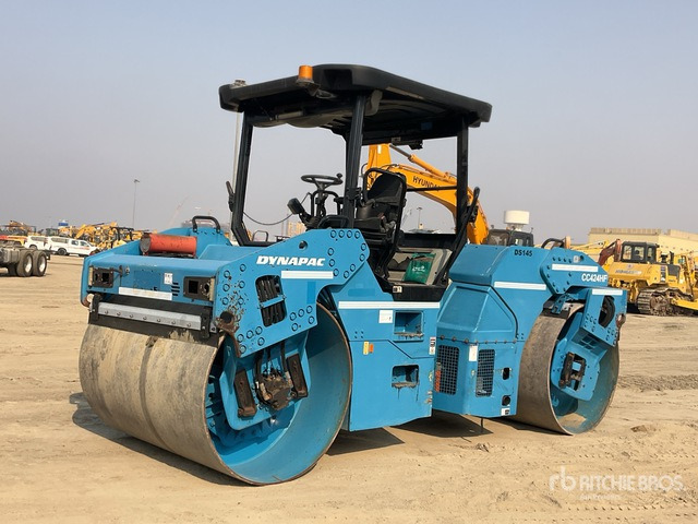 2009 Dynapac CC424HF - Road roller: picture 2 2009 Dynapac CC424HF - Road roller: picture 2