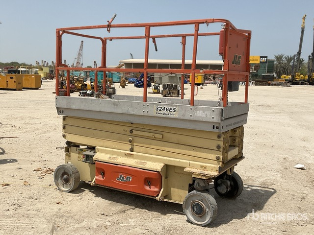 2010 JLG 3246ES Electric Scissor Lift - Scissor lift: picture 1 2010 JLG 3246ES Electric Scissor Lift - Scissor lift: picture 1