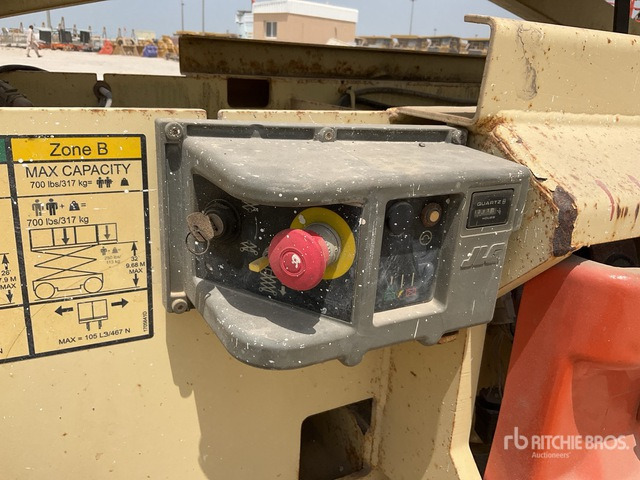 2010 JLG 3246ES Electric Scissor Lift - Scissor lift: picture 5 2010 JLG 3246ES Electric Scissor Lift - Scissor lift: picture 5