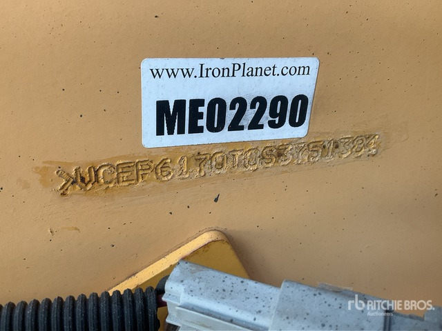 2011 Volvo PF6170 Wheel Asphalt Paver - Asphalt paver: picture 2 2011 Volvo PF6170 Wheel Asphalt Paver - Asphalt paver: picture 2