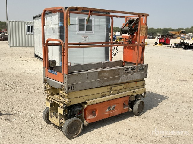 2013 JLG 1930ES Electric Scissor Lift - Scissor lift: picture 3 2013 JLG 1930ES Electric Scissor Lift - Scissor lift: picture 3