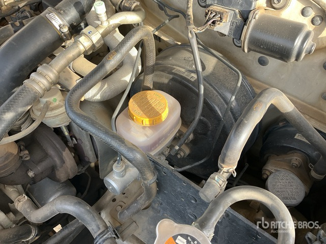 2013 Nissan Patrol GL 4x4 SUV - SUV: picture 4 2013 Nissan Patrol GL 4x4 SUV - SUV: picture 4