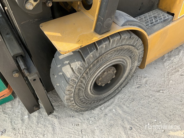 2015 Cat EP25K-PAC 2.5 ton Electric Forklift - Electric forklift: picture 5 2015 Cat EP25K-PAC 2.5 ton Electric Forklift - Electric forklift: picture 5