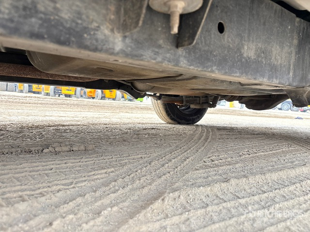 2015 Isuzu D-Max 4x2 Crew Cab Pickup - Pickup truck: picture 4 2015 Isuzu D-Max 4x2 Crew Cab Pickup - Pickup truck: picture 4