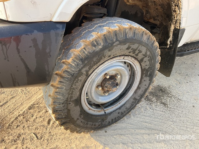 2018 Toyota Land Cruiser 78R 4x4 SUV - SUV: picture 5 2018 Toyota Land Cruiser 78R 4x4 SUV - SUV: picture 5