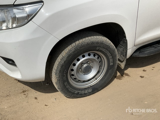 SUV 2018 Toyota Prado TX 150L 4x4 SUV: picture 6