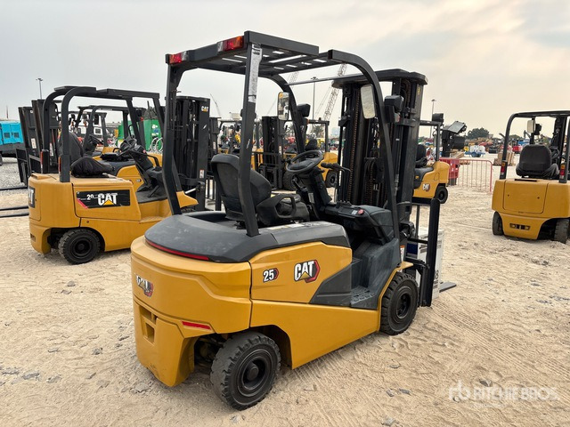 2020 Cat EP25CB 2.5 ton Electric Forklift - Electric forklift: picture 3 2020 Cat EP25CB 2.5 ton Electric Forklift - Electric forklift: picture 3