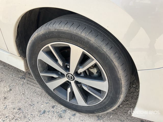 Car 2020 Nissan LEAF Electric Automobile: picture 6