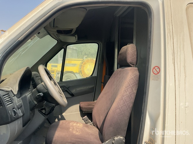 2016 Mercedes-Benz Sprinter 316 (Inoperable) Cargo Van - Van: picture 5 2016 Mercedes-Benz Sprinter 316 (Inoperable) Cargo Van - Van: picture 5