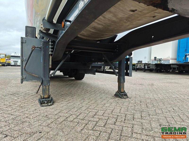 Tank semi-trailer Benalu T39NLNEP 3-Assen SMB - Silo 60.000L - Trommelremmen - SlangenKokers: picture 7 Tank semi-trailer Benalu T39NLNEP 3-Assen SMB - Silo 60.000L - Trommelremmen - SlangenKokers: picture 7