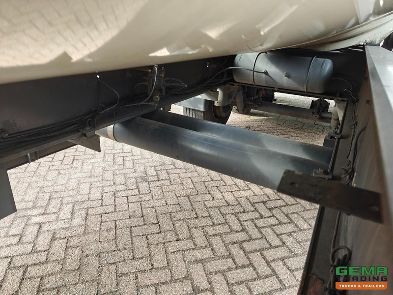 Tank semi-trailer Benalu T39NLNEP 3-Assen SMB - Silo 60.000L - Trommelremmen - SlangenKokers: picture 11 Tank semi-trailer Benalu T39NLNEP 3-Assen SMB - Silo 60.000L - Trommelremmen - SlangenKokers: picture 11