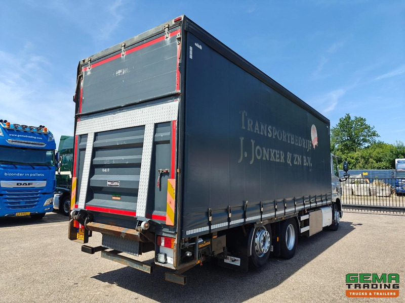 DAF CF 400 FAN 6x2/4 SpaceCab Euro6A - Schuifzeilenbak 7.7m + Laadklep 2000kg - HH Vloer - AanhangerKoppeling - Curtainsider truck: picture 4 DAF CF 400 FAN 6x2/4 SpaceCab Euro6A - Schuifzeilenbak 7.7m + Laadklep 2000kg - HH Vloer - AanhangerKoppeling - Curtainsider truck: picture 4