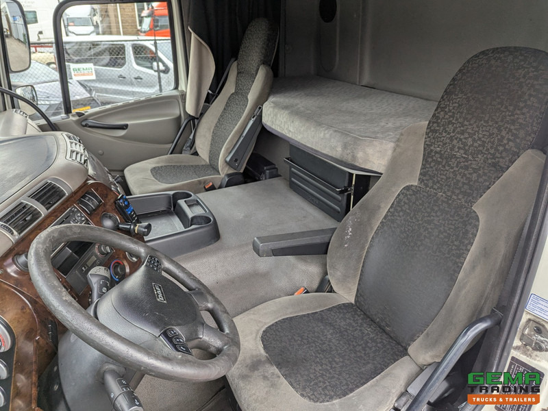 DAF CF85.410 4x2 Spacecab Euro5 - Geïsoleerde bak 7.6m - Laadklep 1500kg - Reservewiel - Box truck: picture 5 DAF CF85.410 4x2 Spacecab Euro5 - Geïsoleerde bak 7.6m - Laadklep 1500kg - Reservewiel - Box truck: picture 5