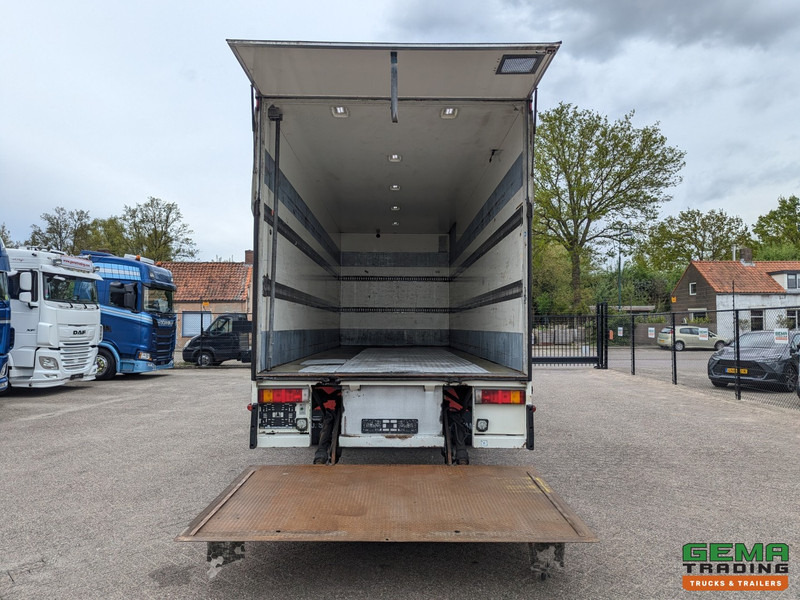 DAF CF85.410 4x2 Spacecab Euro5 - Geïsoleerde bak 7.6m - Laadklep 1500kg - Reservewiel - Box truck: picture 4 DAF CF85.410 4x2 Spacecab Euro5 - Geïsoleerde bak 7.6m - Laadklep 1500kg - Reservewiel - Box truck: picture 4