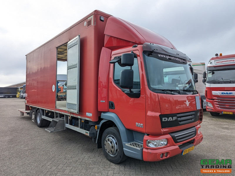 DAF FA LF45.210 4x2 Dagcab Euro5 EEV - GeslotenBak 6.6M - Zijdeuren - Weegsysteem - Laadklep 1500KG - Box truck: picture 2 DAF FA LF45.210 4x2 Dagcab Euro5 EEV - GeslotenBak 6.6M - Zijdeuren - Weegsysteem - Laadklep 1500KG - Box truck: picture 2