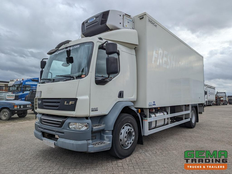 DAF FA LF55.300 4x2 Sleepcab 18T Euro5 Koel-VriesBak 6.45m + Carrier Supra 750 - Laadklep 1500KG  (V781) - Isothermal truck: picture 1 DAF FA LF55.300 4x2 Sleepcab 18T Euro5 Koel-VriesBak 6.45m + Carrier Supra 750 - Laadklep 1500KG  (V781) - Isothermal truck: picture 1