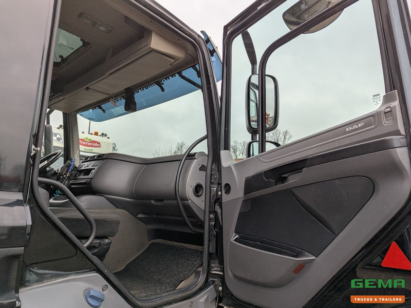 Refrigerator truck DAF FAN CF280 6x2/4 DayCab Euro6 - Koel-VriesBak 7.9m + Carrier Supra 1150MT + Laadklep 2000kg - 10/2025APK: picture 11