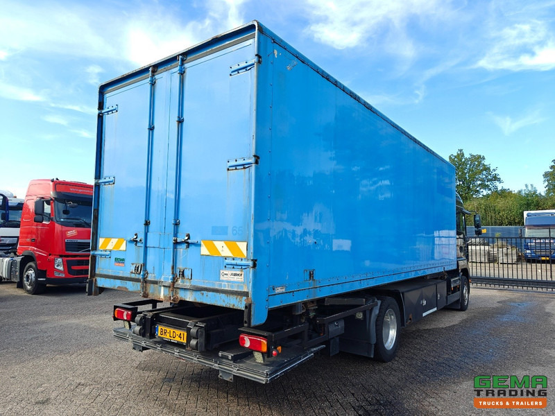 MAN TGA 18.310 4x2 LX Euro3 - Handgeschakeld ZF16 - BDF/VerhuisBak + Laadklep 2000KG - 207.000km - 12/2025 APK - Container transporter/ Swap body truck: picture 4 MAN TGA 18.310 4x2 LX Euro3 - Handgeschakeld ZF16 - BDF/VerhuisBak + Laadklep 2000KG - 207.000km - 12/2025 APK - Container transporter/ Swap body truck: picture 4