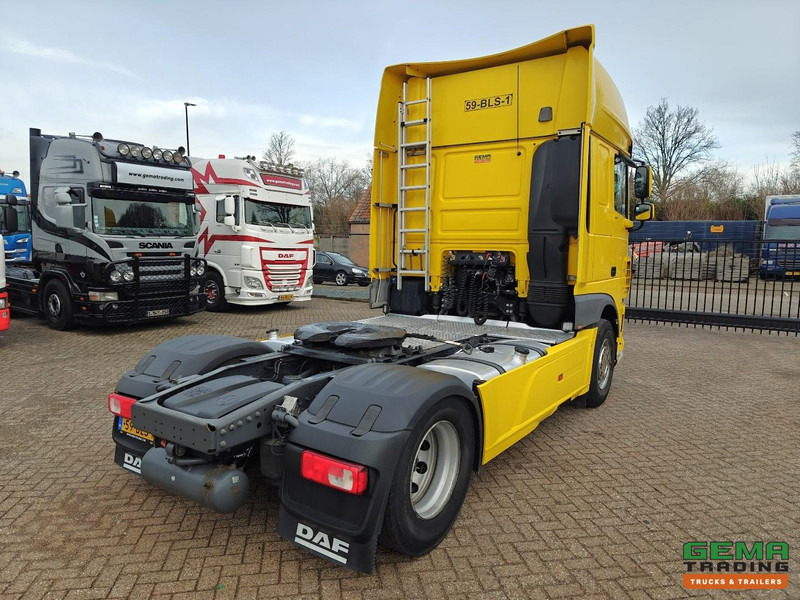DAF XF 450 FT 4x2 SuperSpaceCab Euro6C - Retarder - Standairco - Dubbele Tanks - SMARTtachoV2 - 10/2026 APK - Tractor unit: picture 3 DAF XF 450 FT 4x2 SuperSpaceCab Euro6C - Retarder - Standairco - Dubbele Tanks - SMARTtachoV2 - 10/2026 APK - Tractor unit: picture 3