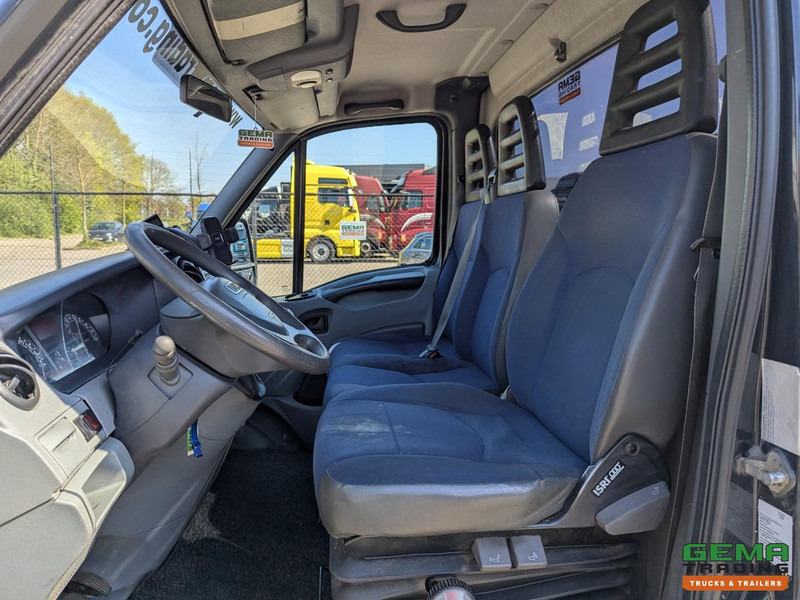 Iveco 35C18/T  4x2 Euro4 - BE-Trekker - 3-Zits - Luchthoorns - NAP - Tractor unit: picture 5 Iveco 35C18/T  4x2 Euro4 - BE-Trekker - 3-Zits - Luchthoorns - NAP - Tractor unit: picture 5