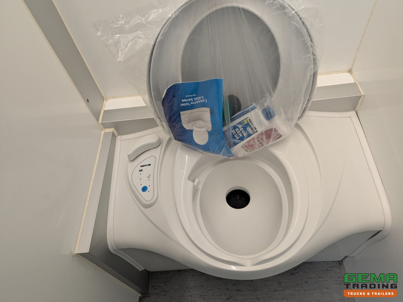 Truck Volvo FL 250 4x2 Dagcab Euro6 - Camper/Kantoor - NIEUW - Toilet - Airco's - Verwarming: picture 13