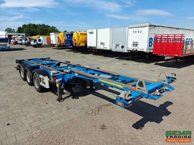 Van Hool 3B0079 Alle aansluitingen - Universeel chassis - SAF-Assen - Schijfrem - Container transporter/ Swap body semi-trailer: picture 4 Van Hool 3B0079 Alle aansluitingen - Universeel chassis - SAF-Assen - Schijfrem - Container transporter/ Swap body semi-trailer: picture 4