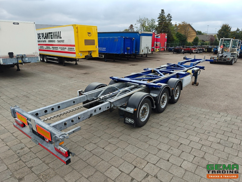 Van Hool A3C002 3-Assen JOST - Schijfremmen - Alle aansluitingen / Universeel chassis - TOP! - 10 stuks op Voorraad - Container transporter/ Swap body semi-trailer: picture 1 Van Hool A3C002 3-Assen JOST - Schijfremmen - Alle aansluitingen / Universeel chassis - TOP! - 10 stuks op Voorraad - Container transporter/ Swap body semi-trailer: picture 1