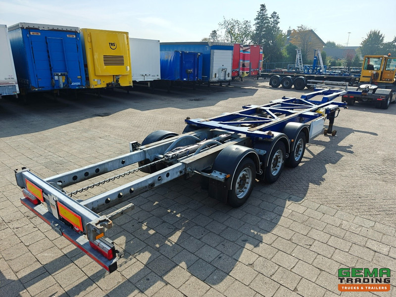 Van Hool A3C002 3-Assen JOST - Schijfremmen - Alle aansluitingen / Universeel chassis - TOP Staat! - Container transporter/ Swap body semi-trailer: picture 1 Van Hool A3C002 3-Assen JOST - Schijfremmen - Alle aansluitingen / Universeel chassis - TOP Staat! - Container transporter/ Swap body semi-trailer: picture 1