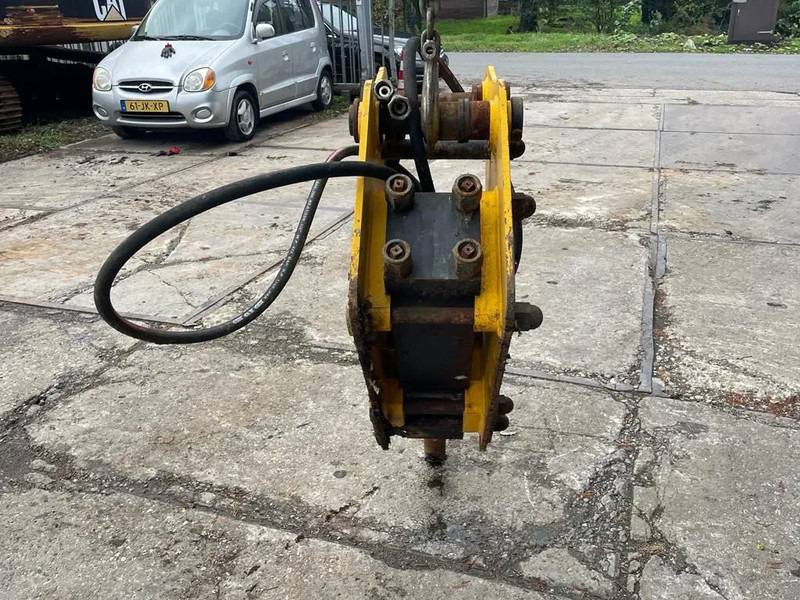 Soosan *NEW AND UNUSED* Soosan SB40 Hydraulic breaker - Attachment for Construction machinery: picture 4 Soosan *NEW AND UNUSED* Soosan SB40 Hydraulic breaker - Attachment for Construction machinery: picture 4