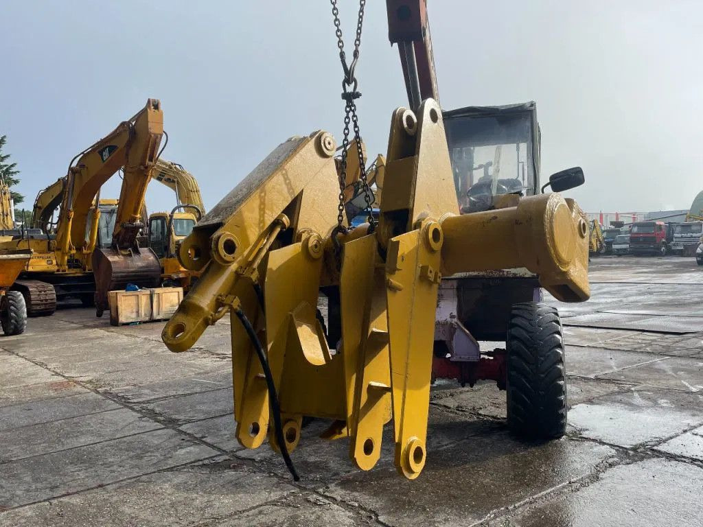 CAT Caterpillar Ripper compatible with D7R and D7H R - Ripper for Construction machinery: picture 4 CAT Caterpillar Ripper compatible with D7R and D7H R - Ripper for Construction machinery: picture 4