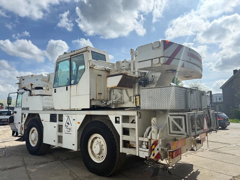 Liebherr LTM 1030/2 Mobile crane with JIB - All terrain crane: picture 4 Liebherr LTM 1030/2 Mobile crane with JIB - All terrain crane: picture 4