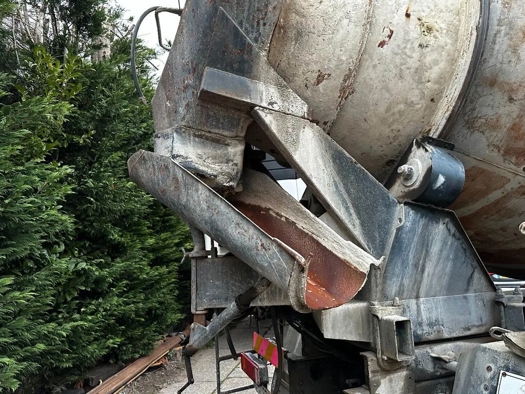 MAN 35.343 8X4 Mixer Spring/Spring ZF Manual Gearbox - Concrete mixer truck: picture 5 MAN 35.343 8X4 Mixer Spring/Spring ZF Manual Gearbox - Concrete mixer truck: picture 5