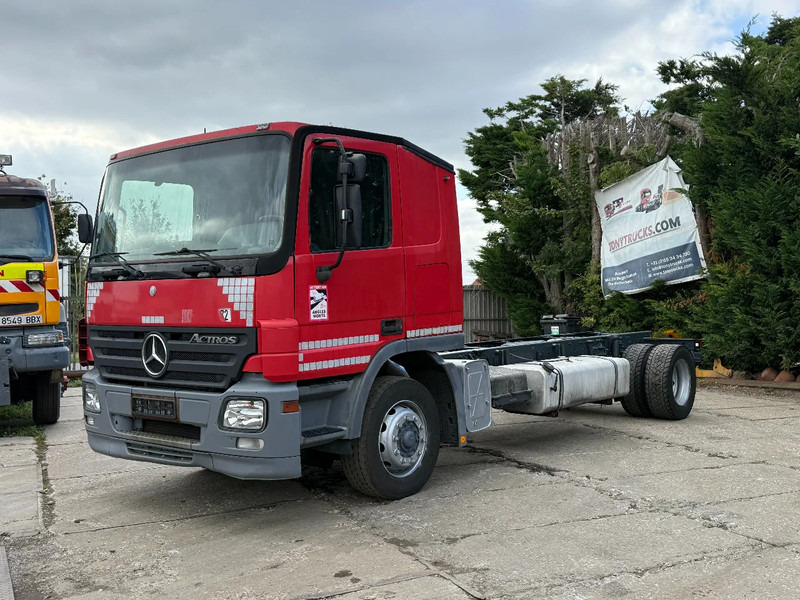 Mercedes-Benz Actros 1841 V6 4X2 Chassis MP2 Airco Low Cabine - Cab chassis truck: picture 2 Mercedes-Benz Actros 1841 V6 4X2 Chassis MP2 Airco Low Cabine - Cab chassis truck: picture 2