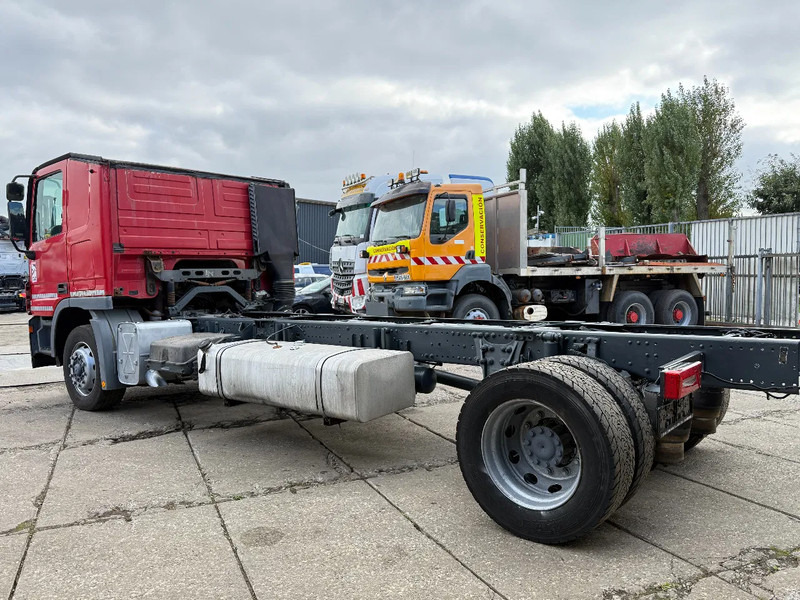 Mercedes-Benz Actros 1841 V6 4X2 Chassis MP2 Airco Low Cabine - Cab chassis truck: picture 3 Mercedes-Benz Actros 1841 V6 4X2 Chassis MP2 Airco Low Cabine - Cab chassis truck: picture 3