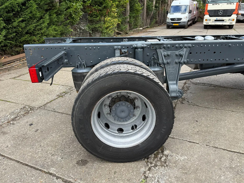 Mercedes-Benz Actros 1841 V6 4X2 Chassis MP2 Airco Low Cabine - Cab chassis truck: picture 5 Mercedes-Benz Actros 1841 V6 4X2 Chassis MP2 Airco Low Cabine - Cab chassis truck: picture 5