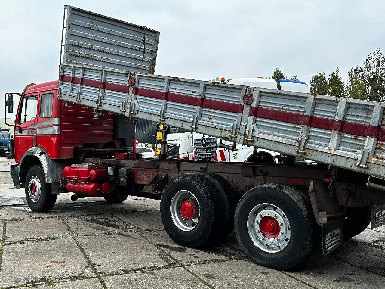 Mercedes-Benz SK 2435 V8 6X2 Tipper EPS Manual Gearbox Mercedes-Benz SK 2435 V8 6X2 Tipper EPS Manual Gearbox - Tipper: picture 3 Mercedes-Benz SK 2435 V8 6X2 Tipper EPS Manual Gearbox Mercedes-Benz SK 2435 V8 6X2 Tipper EPS Manual Gearbox - Tipper: picture 3