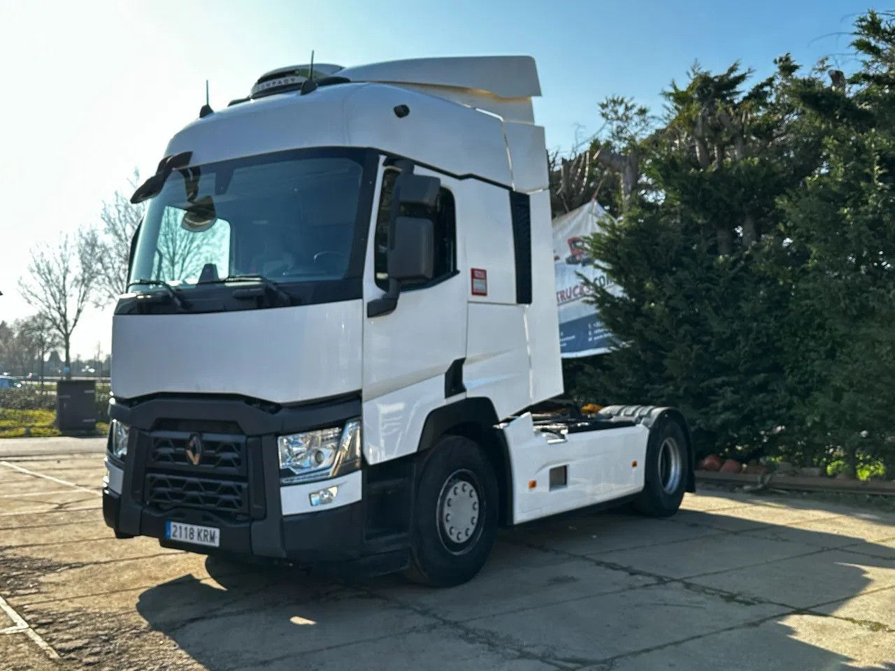 Renault T460 4X2 Tractor-unit Spring/Air PROD2019 Retard - Tractor unit: picture 2 Renault T460 4X2 Tractor-unit Spring/Air PROD2019 Retard - Tractor unit: picture 2