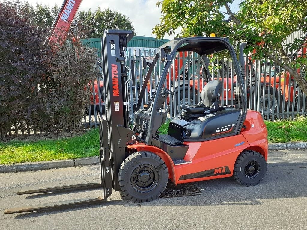 Manitou MI 25 D - Diesel forklift: picture 1 Manitou MI 25 D - Diesel forklift: picture 1
