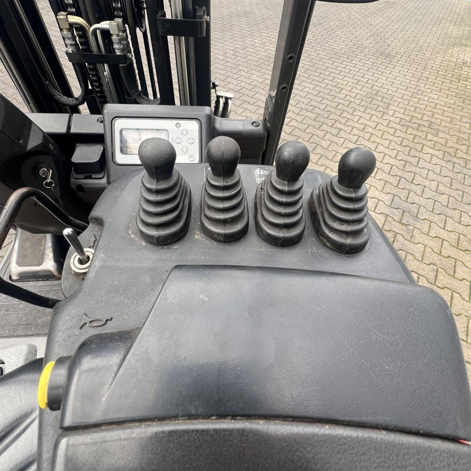 Electric forklift Atlet ET18 (1N1): picture 8