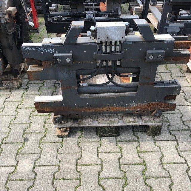 Meyer Fork positioner with side shift - Attachment: picture 2 Meyer Fork positioner with side shift - Attachment: picture 2