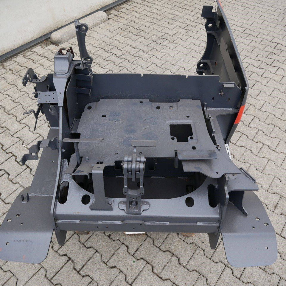 Chassis for Linde E25HL, Series 387-1 - Frame/ Chassis for Material handling equipment: picture 2 Chassis for Linde E25HL, Series 387-1 - Frame/ Chassis for Material handling equipment: picture 2