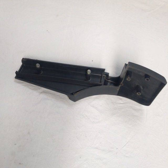 Fender on the left - Fender for Material handling equipment: picture 3 Fender on the left - Fender for Material handling equipment: picture 3