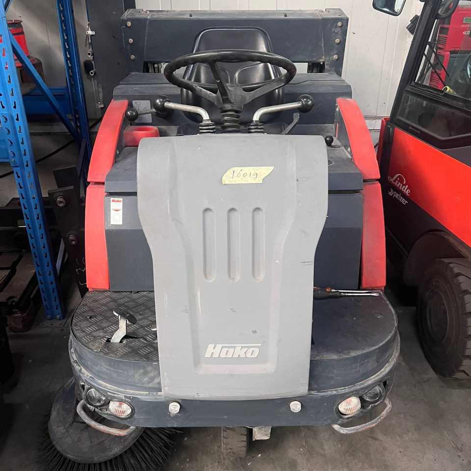 Hako Jonas 1200D - Industrial sweeper: picture 1 Hako Jonas 1200D - Industrial sweeper: picture 1